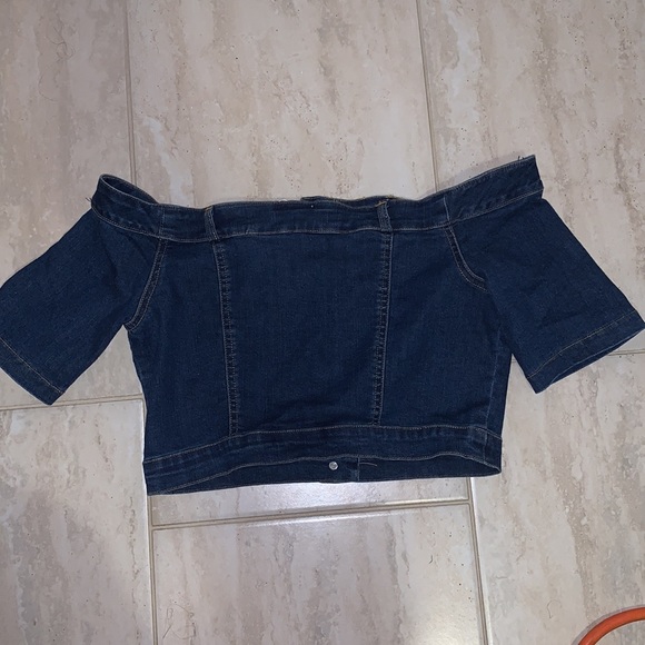 Fashion Nova Denim Crop Top - Picture 4 of 4